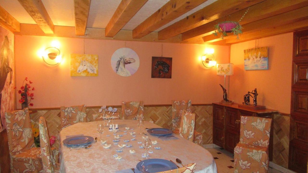 Bazoges-en-Paillers Chambres D'Hotes De La Templerie-Moulin מראה חיצוני תמונה