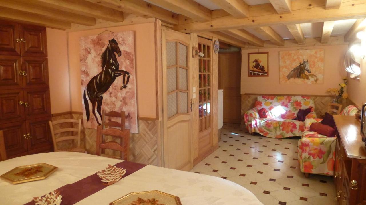 Bazoges-en-Paillers Chambres D'Hotes De La Templerie-Moulin מראה חיצוני תמונה